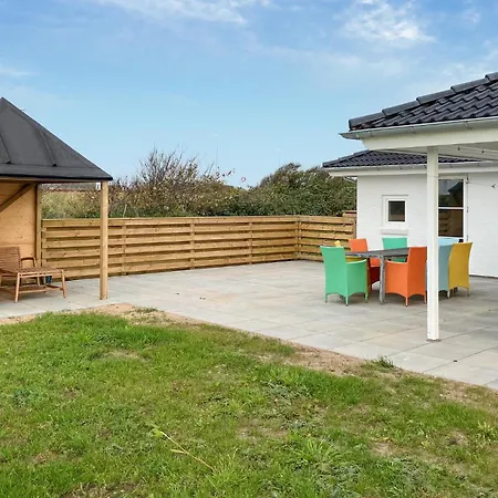 Prázdninový dům Cozy In With Sauna